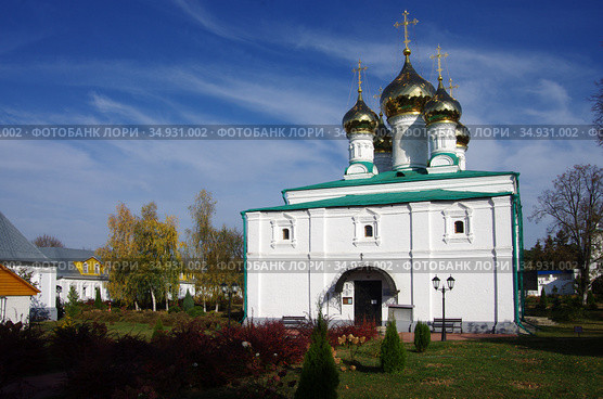 Солотчинский Рождества Богородицы женский монастырь. Cоборный храм Рождества Пресвятой Богородицы. Рязань, Солотча (2020 год). Стоковое фото, фотограф Natalia Sidorova / Фотобанк Лори