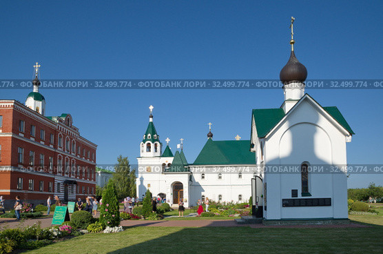 Спасо-Преображенский мужской монастырь в Муроме, Владимирская область, Россия (2018 год). Редакционное фото, фотограф Елена Коромыслова / Фотобанк Лори