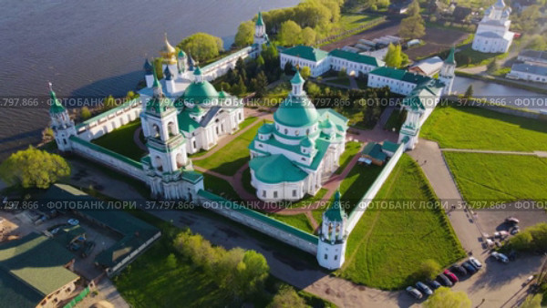 Спасо-Яковлевский Димитриев монастырь (2022 год). Стоковое видео, видеограф Julia Shepeleva / Фотобанк Лори