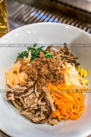 spicy mix korean style salad vegetable. Стоковое фото, агентство Ingram Publishing / Фотобанк Лори