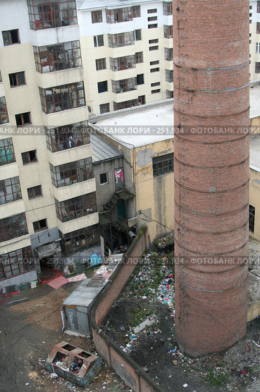 Среднестатистический дворик маленького китайского городка (2007 год). Стоковое фото, фотограф Наталья Чуб / Фотобанк Лори