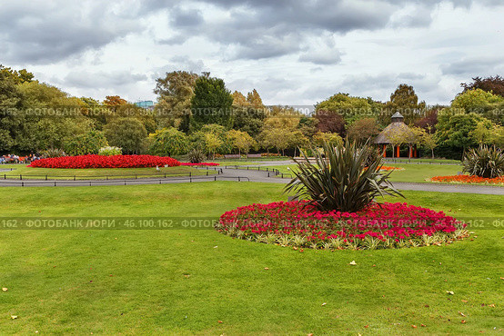 st Stephen's Green in Dublin, Ireland (2018 год). Стоковое фото, фотограф Boris Breytman / Фотобанк Лори