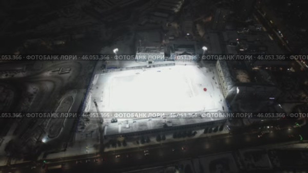 Стадион Родина зимой вечером - город Киров (аэросъемка 2021 года) Стоковое видео, видеограф Владислав Самошкин / Фотобанк Лори