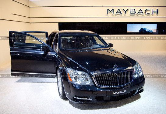 Стенд компании MAYBACH. (Московский международный автосалон 2010) Редакционное фото, фотограф Вячеслав Палес / Фотобанк Лори