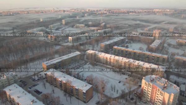 Стерлитамак. Промышленный город зимой. Смог над городом. Sterlitamak. An industrial city in the winter. Smog over the city. (2019 год). Стоковое видео, видеограф Евгений Романов / Фотобанк Лори
