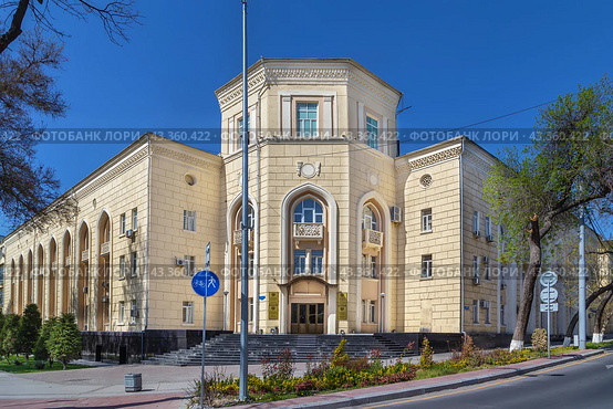 Street in Tashkent, Uzbekistan (2023 год). Стоковое фото, фотограф Boris Breytman / Фотобанк Лори