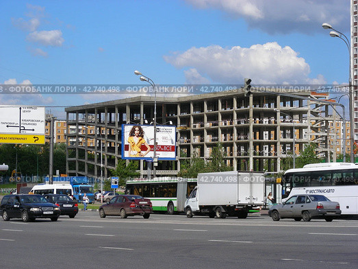Строительство многоярусного паркинга. Хабаровская улица, 2а. Район Гольяново. Город Москва (2012 год). Редакционное фото, фотограф lana1501 / Фотобанк Лори