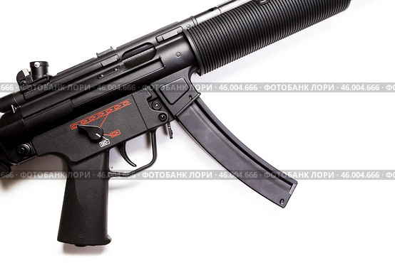 submachine gun MP5 with silencer isolated. Стоковое фото, фотограф Сергей Толмачёв / Фотобанк Лори
