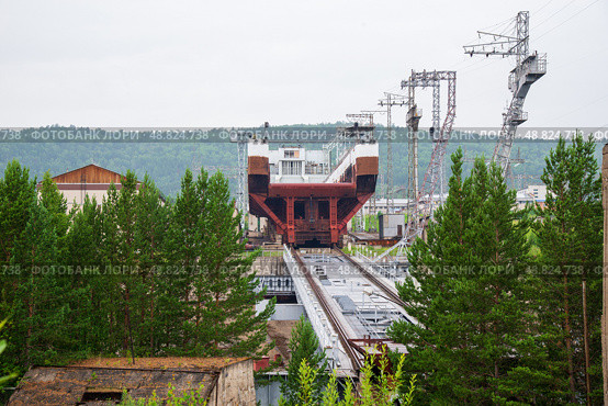 Судоподъемник Красноярского гидроузла (2015 год). Стоковое фото, фотограф Сергей Веселовский / Фотобанк Лори