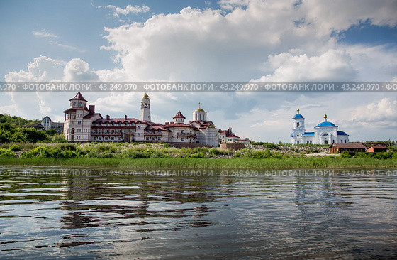 Свято-Богородичный Казанский монастырь в Винновке Самара (2024 год). Стоковое фото, фотограф Ольга Коркина / Фотобанк Лори