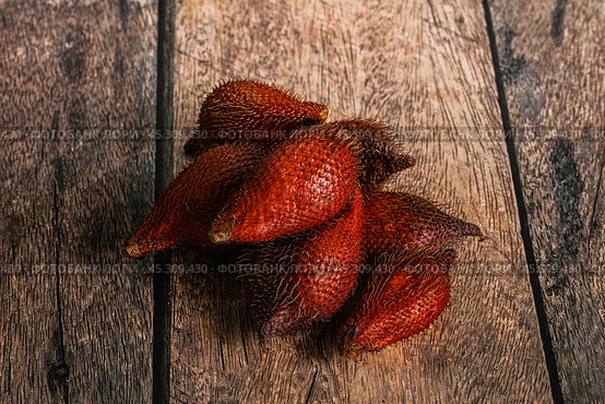 Sweet tropical exotic fruit - sala. Стоковое фото, фотограф Андрей Старостин / Фотобанк Лори