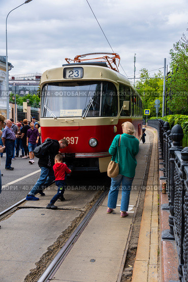 TATRA tram of the T4 series at the exhibition on the day of Moscow transport (2023 год). Редакционное фото, фотограф Ярославский Максим / Фотобанк Лори