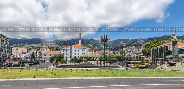 The central square of Funchal (2012 год). Стоковое фото, фотограф Михаил Аккуратoв / Фотобанк Лори