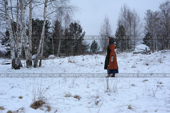 The festival is a historical reconstruction of the Viking Age in winter. Vikings attack with shields and helmets (2014 год). Редакционное фото, фотограф Анна Кривицкая / Фотобанк Лори