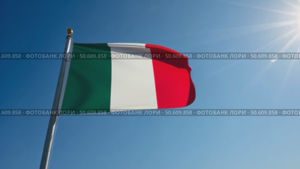 The flag of Italy waving on a flagpole against a clear blue sky with the sun shining in the background. Стоковое AI-видео, аниматор Sergey Grishin / Фотобанк Лори