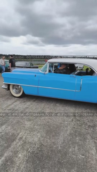 The full-size luxury car Cadillac Coupe de Ville. Редакционное видео, видеограф Sergey Kohl / Фотобанк Лори