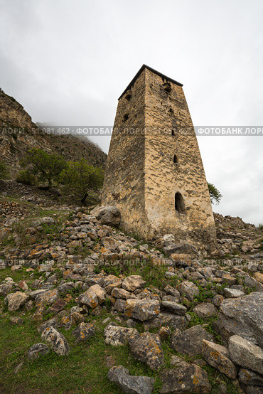 The old tower in village Upper Balkaria. Стоковое фото, фотограф Юлия Белоусова / Фотобанк Лори