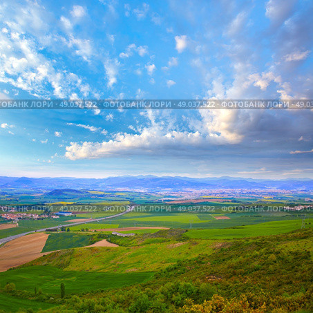 The way of Saint James track to Alto del Perdon top in Navarra Spain. Стоковое фото, агентство Ingram Publishing / Фотобанк Лори