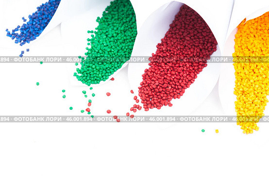 tinted plastic granulate for injection moulding process. Стоковое фото, фотограф Сергей Толмачёв / Фотобанк Лори