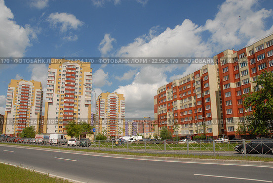 Типовые новые жилые дома (2016 год). Редакционное фото, фотограф Svet / Фотобанк Лори
