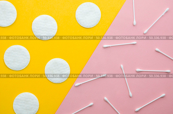 top view cotton swabs. Стоковое фото, агентство Ingram Publishing / Фотобанк Лори