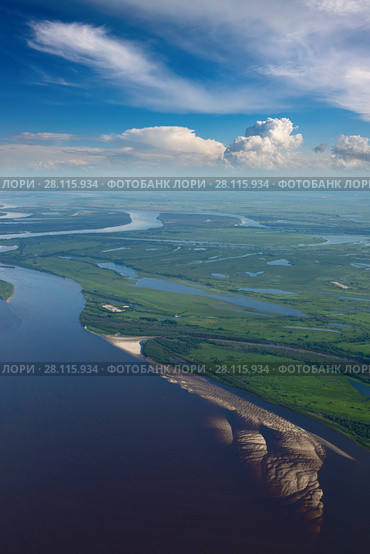 Top view of the great river during summer. Стоковое фото, фотограф Владимир Мельников / Фотобанк Лори