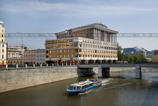 Торгово-офисный комплекс "Балчуг Плаза". Москва (2010 год). Редакционное фото, фотограф Николай Винокуров / Фотобанк Лори