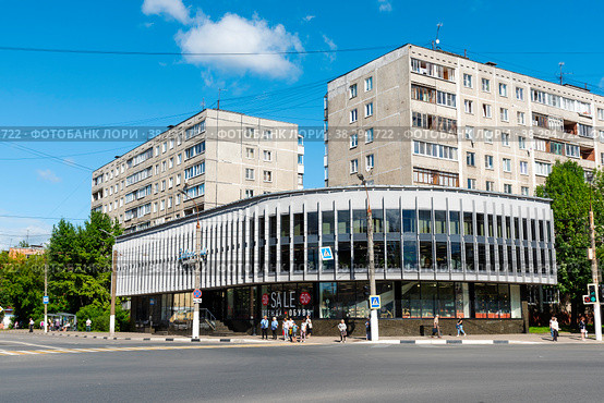 Торговый дом "Заволжский". Тверь (2022 год). Редакционное фото, фотограф Александр Щепин / Фотобанк Лори