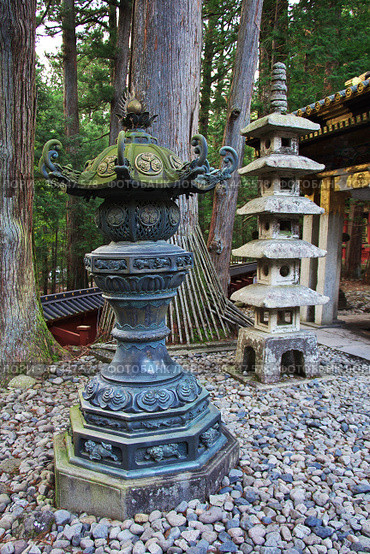 Tosho-gu temple at autumn, Nikko, Japan (2013 год). Стоковое фото, фотограф Сергей Стрелков / Фотобанк Лори