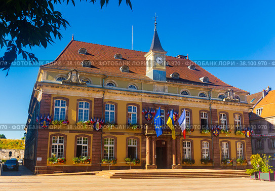 Town Hall and Place de Armes in Belfort in the Franche-Comte area of France. Belfort is large town and popular tourist destination. Стоковое фото, фотограф Яков Филимонов / Фотобанк Лори
