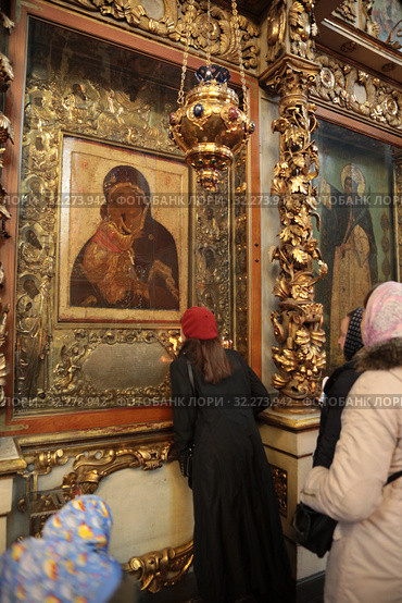 Тридцатилетие прославления святителя Тихона, Патриарха Московского и всея России, в Донском монастыре Москвы (2019 год). Редакционное фото, фотограф Дмитрий Неумоин / Фотобанк Лори