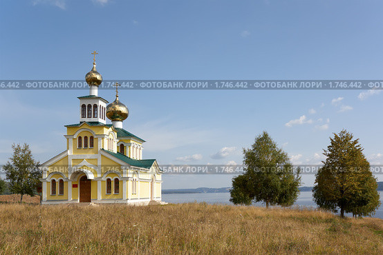 Церковь Адриана и Наталии в Шемети. Стоковое фото, фотограф Павел Спирин / Фотобанк Лори