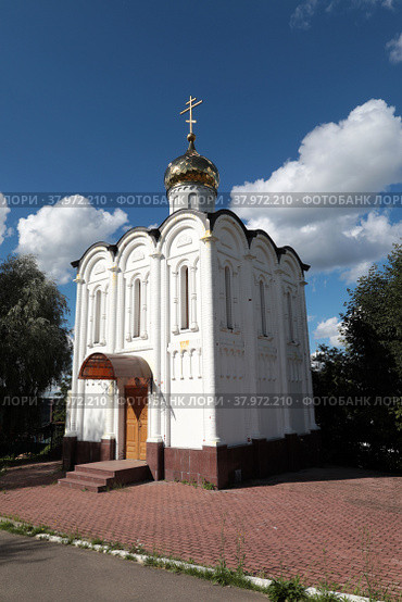Церковь Архангела Михаила  в Малоярославеце (2022 год). Редакционное фото, фотограф Дмитрий Неумоин / Фотобанк Лори