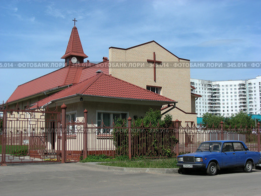 Церковь Христиан Адвентистов Седьмого Дня. Район Гольяново, Москва (2008 год). Редакционное фото, фотограф lana1501 / Фотобанк Лори