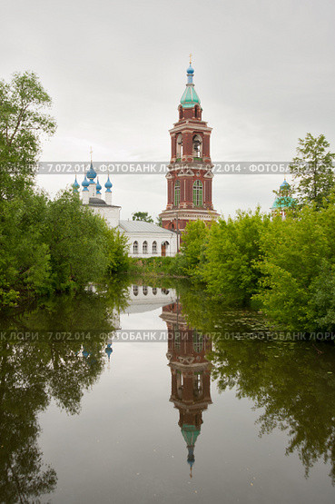 Церковь Покрова Пресвятой Богородицы в Юрьеве-Польском (2012 год). Стоковое фото, фотограф Бурмистрова Ирина / Фотобанк Лори
