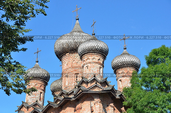Церковь Троицы Духова монастыря в Новгороде Великом (2014 год). Редакционное фото, фотограф Овчинникова Ирина / Фотобанк Лори