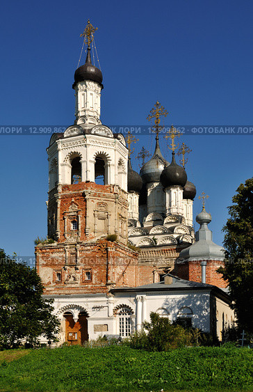 Церковь Троицы Живоначальной в селе Дединово (2015 год). Стоковое фото, фотограф Енин Арсений / Фотобанк Лори