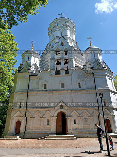 Церковь Усекновения главы Иоанна Предтечи в Дьякове. Москва (2022 год). Редакционное фото, фотограф Илюхина Наталья / Фотобанк Лори