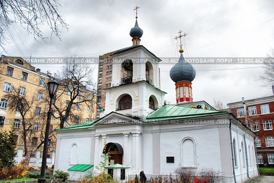 Церковь Власия в Староконюшенной слободе. Гагаринский переулок, 20. Москва (2010 год). Стоковое фото, фотограф lana1501 / Фотобанк Лори