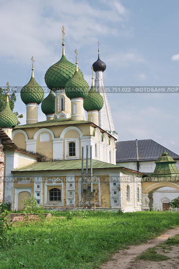 Углич. Храм Иоанна Предтечи. Сооружен в 1681 г. Улица Шаркова, 27 (2016 год). Стоковое фото, фотограф Илюхина Наталья / Фотобанк Лори