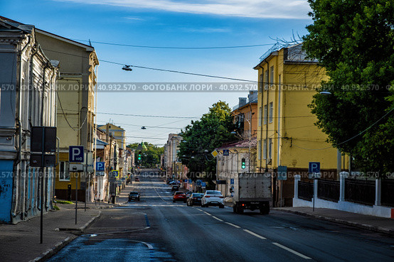 Улица Алексеевская в Нижнем Новгороде (2023 год). Редакционное фото, фотограф Илья Старков / Фотобанк Лори