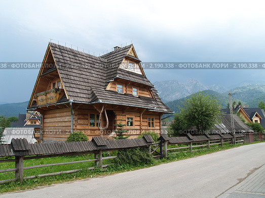 Улица в Закопане (2010 год). Стоковое фото, фотограф Ирина Борсученко / Фотобанк Лори
