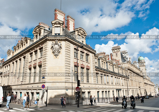 Университет Париж IV Сорбонна (L'Universite Paris-IV). Париж. Франция (2017 год). Редакционное фото, фотограф E. O. / Фотобанк Лори