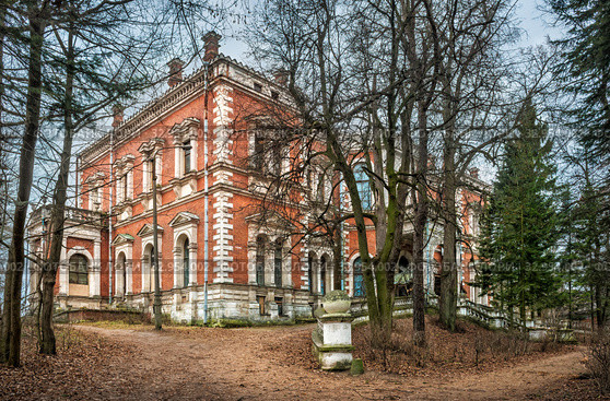 Усадьба в Быково. Abandoned manor in Bykovo (2019 год). Стоковое фото, фотограф Baturina Yuliya / Фотобанк Лори