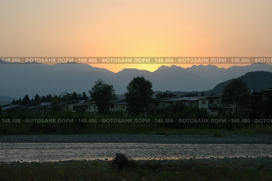 Утро на р.Мзымта (2007 год). Редакционное фото, фотограф Максим Яковлев / Фотобанк Лори