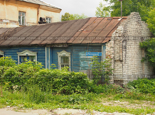В трех минутах ходьбы от цивилизации. Центр Нижнего Новгорода. Канавино (2014 год). Стоковое фото, фотограф Ельцов Владимир / Фотобанк Лори