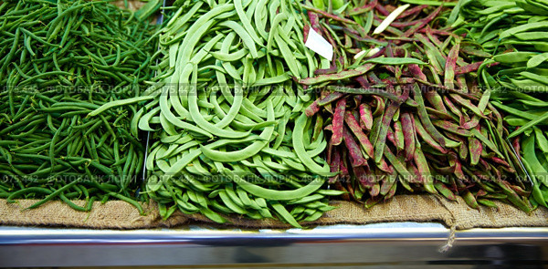 Varied green Beans from Mediterranean in Valencia Spain. Стоковое фото, агентство Ingram Publishing / Фотобанк Лори