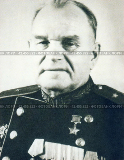 Василий Захарович Корж (1899-1967), командир Пинского партизанского соединения, генерал-майор. После войны - председатель колхоза. Герой Советского Союза (1944). Редакционное фото, фотограф Сергей Елизарьев / Фотобанк Лори