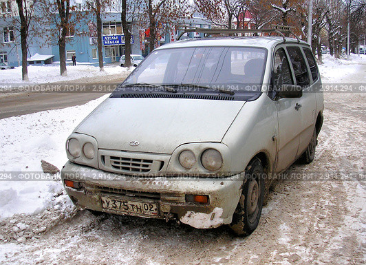ВАЗ-2120 "Надежда" (2007 год). Редакционное фото, фотограф Art Konovalov / Фотобанк Лори