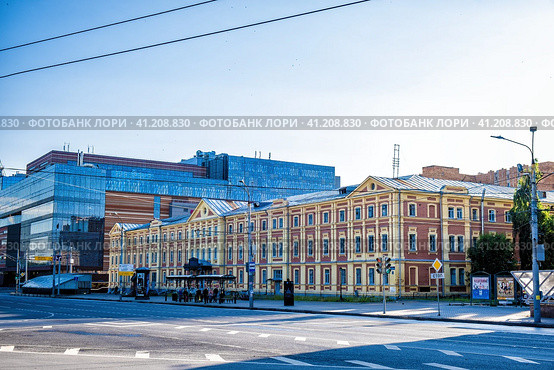 Вдовий дом (НГТУ им. Р. Е. Алексеева, общежитие № 2, Нижний Новгород) (2023 год). Редакционное фото, фотограф Илья Старков / Фотобанк Лори